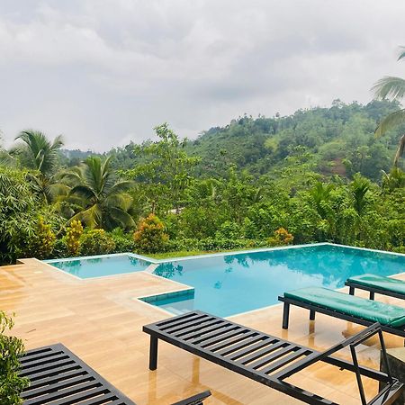Rainforest Mount Lodge Деніяя Екстер'єр фото