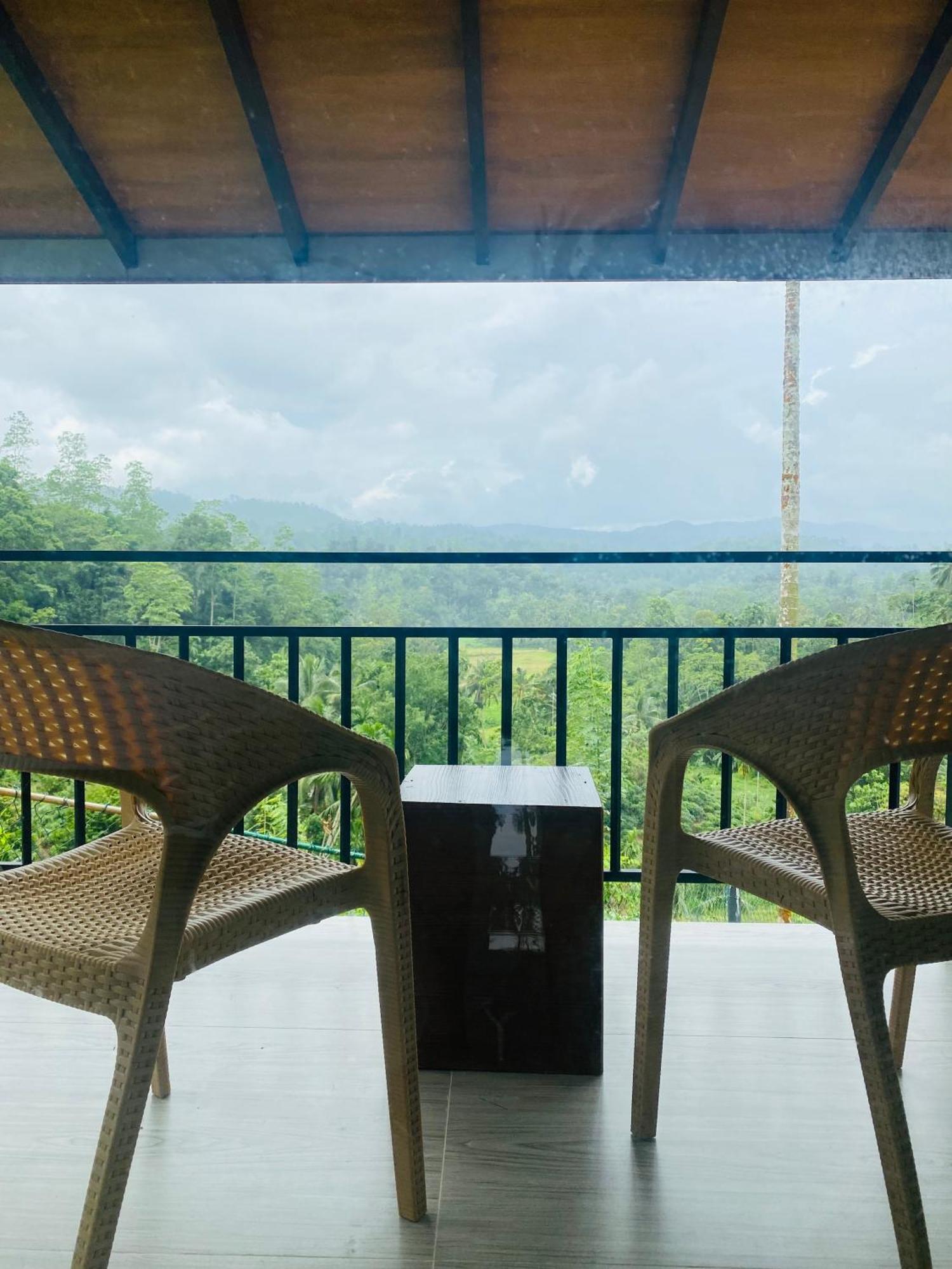 Rainforest Mount Lodge Деніяя Екстер'єр фото