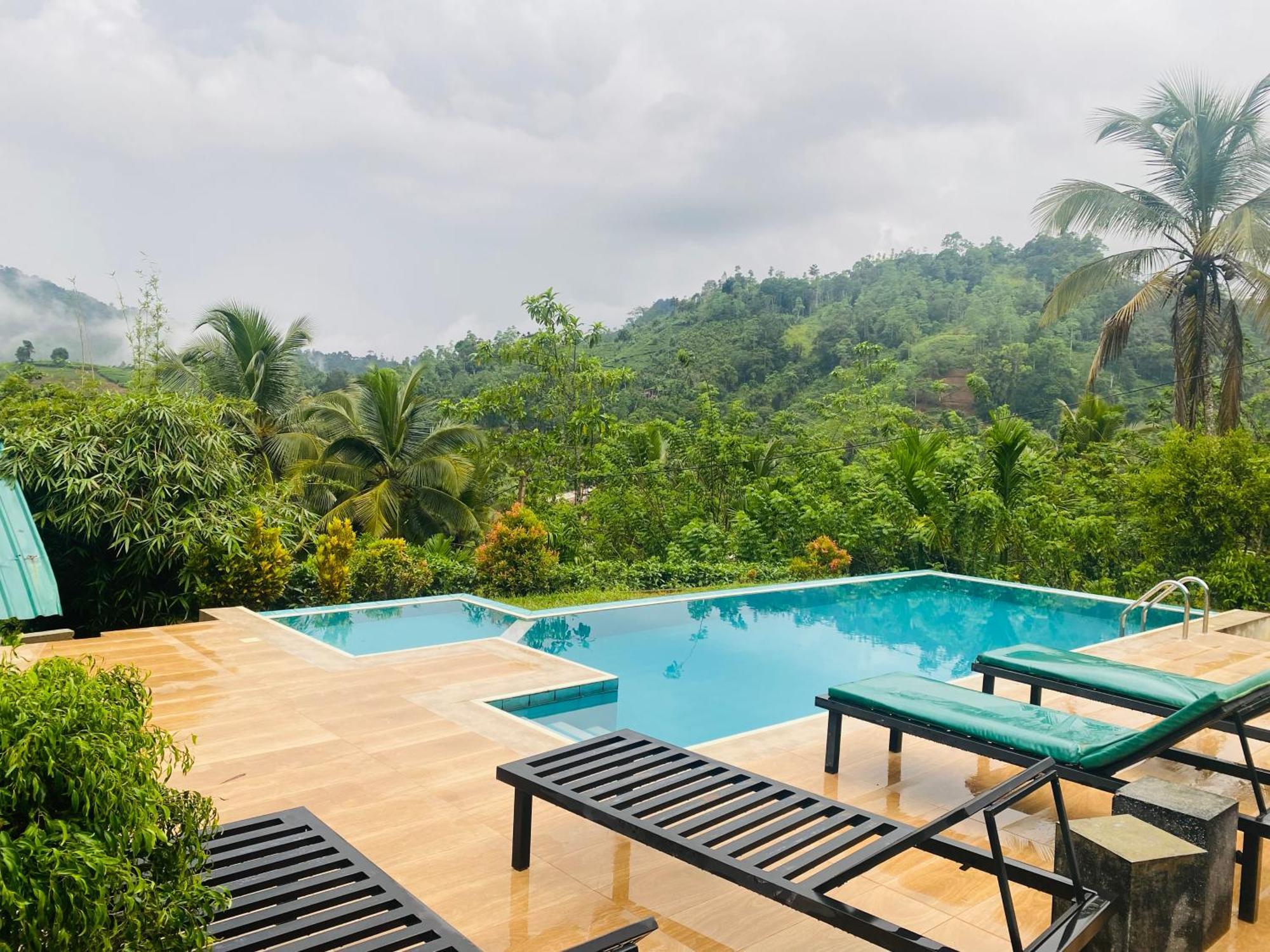 Rainforest Mount Lodge Деніяя Екстер'єр фото